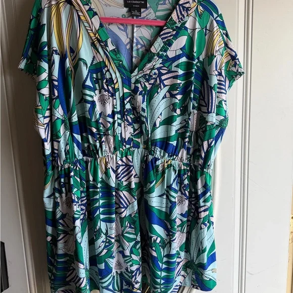 Liz Claiborne Tropical V-Neck Blouse in Green, Blue & White - Picture 2 of 4
